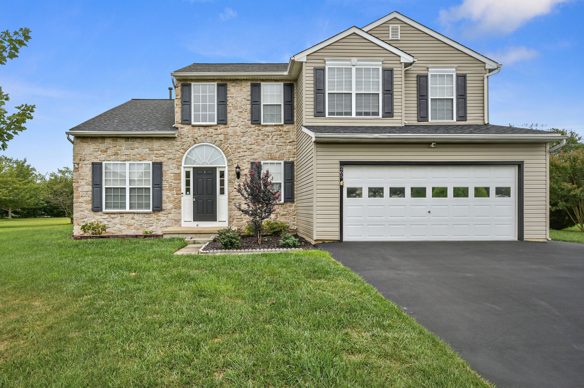 Property main image