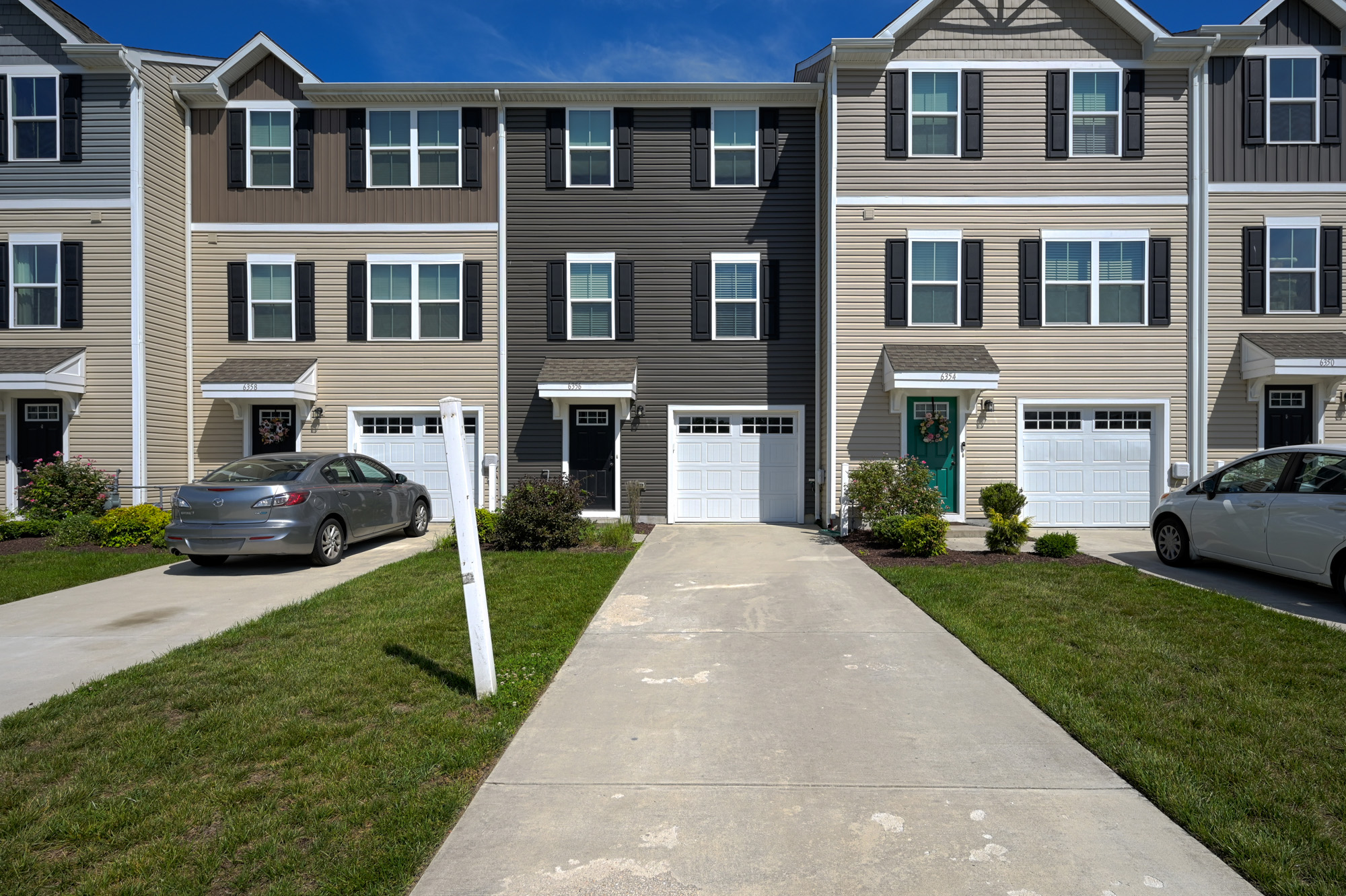 6356 Pebblebrook Dr